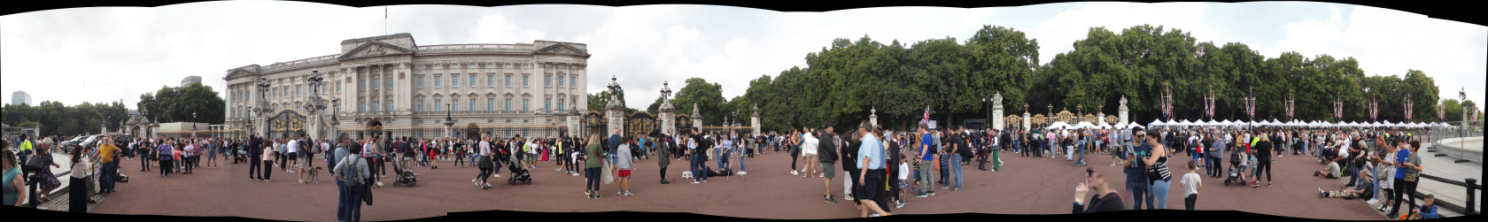 Buckingham Palace_180